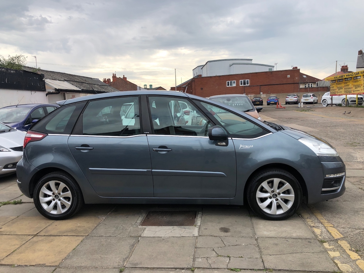 Used Citroen C4 Picasso 2011 for sale - 77077636: Photo 12