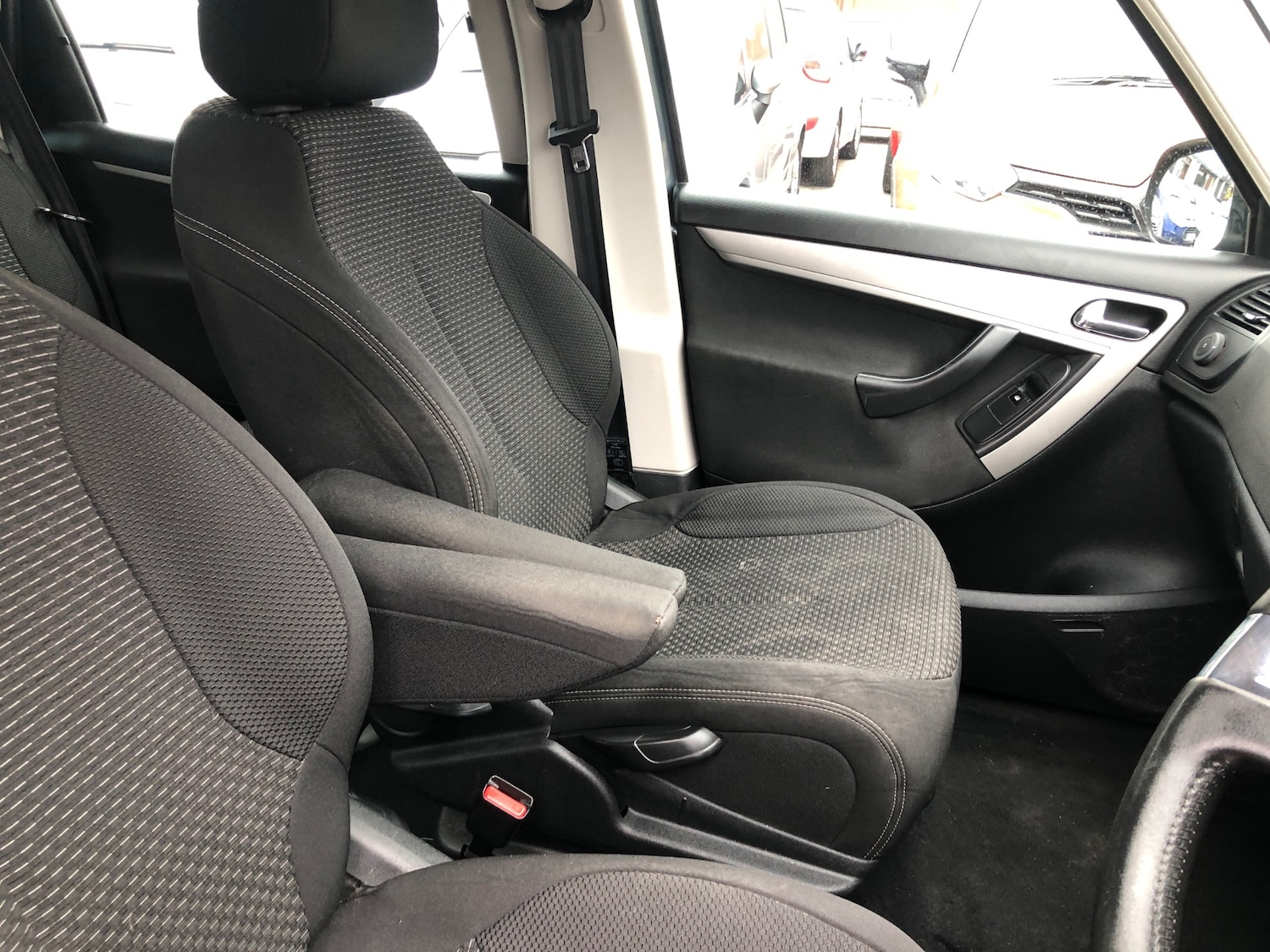 Used Citroen C4 Picasso 2011 for sale - 77077636: Photo 15