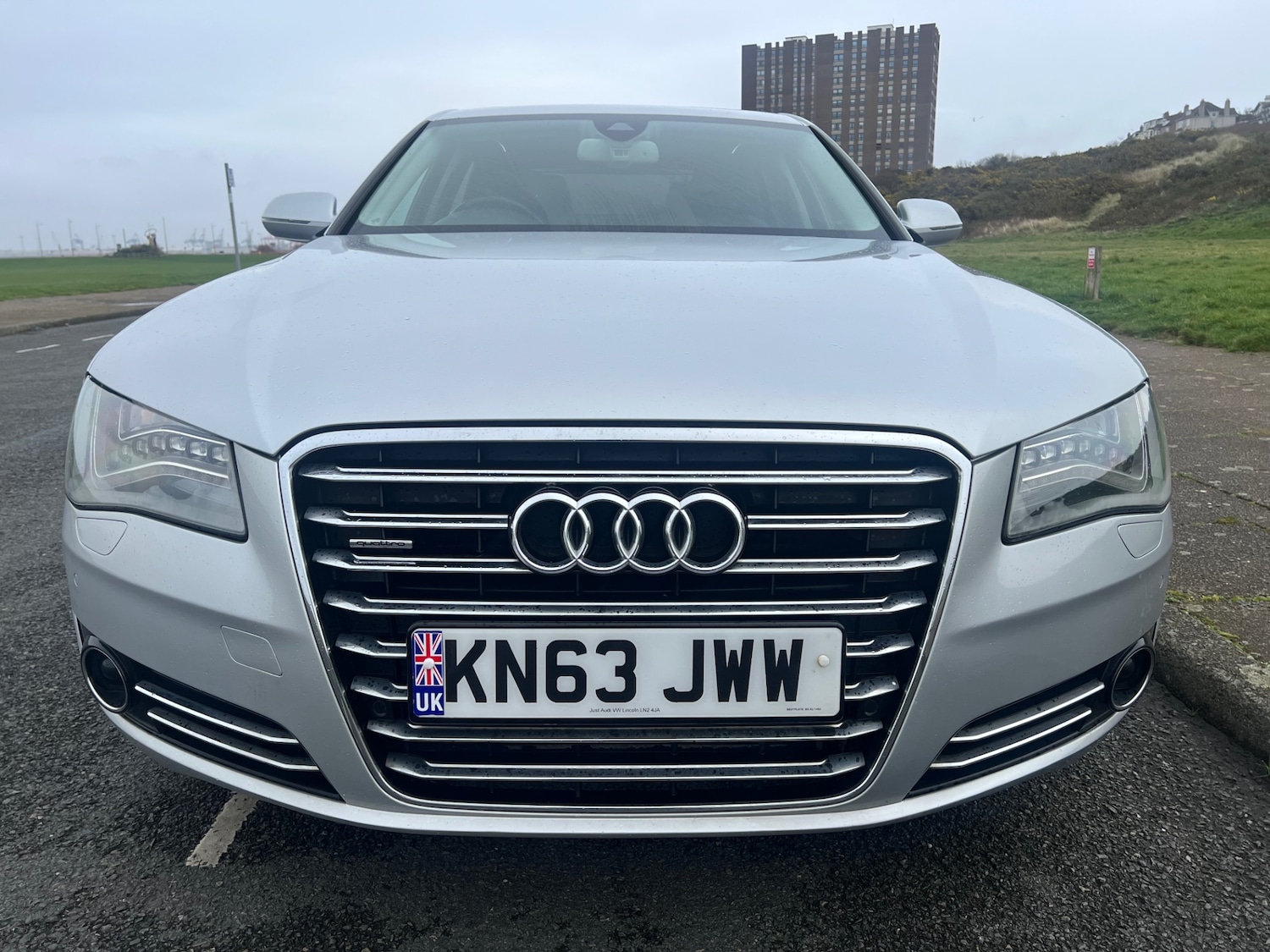 Used Audi A8 2013 for sale - 77998711: Photo 2