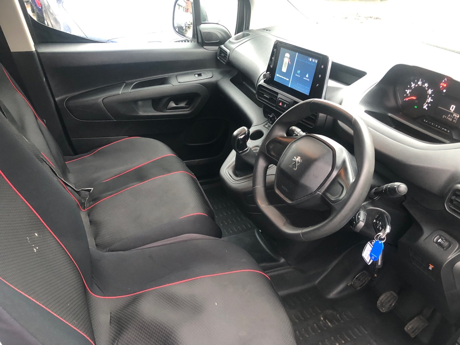 Used Peugeot Partner 2019 for sale - 77462077: Photo 7