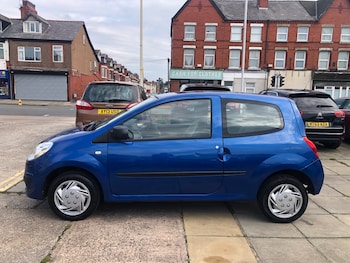 Used Renault Twingo 2010 for sale - 76234455: Photo 4