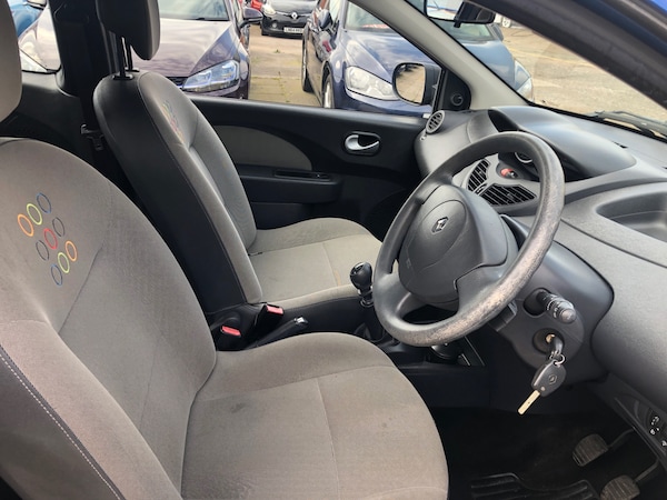 Used Renault Twingo 2010 for sale - 76234455: Photo 7