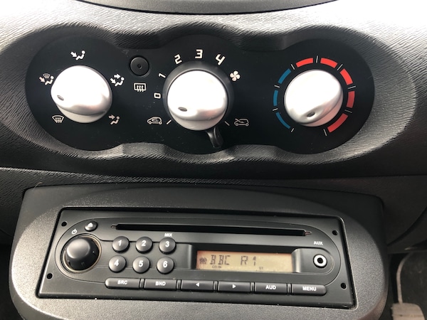 Used Renault Twingo 2010 for sale - 76234455: Photo 9