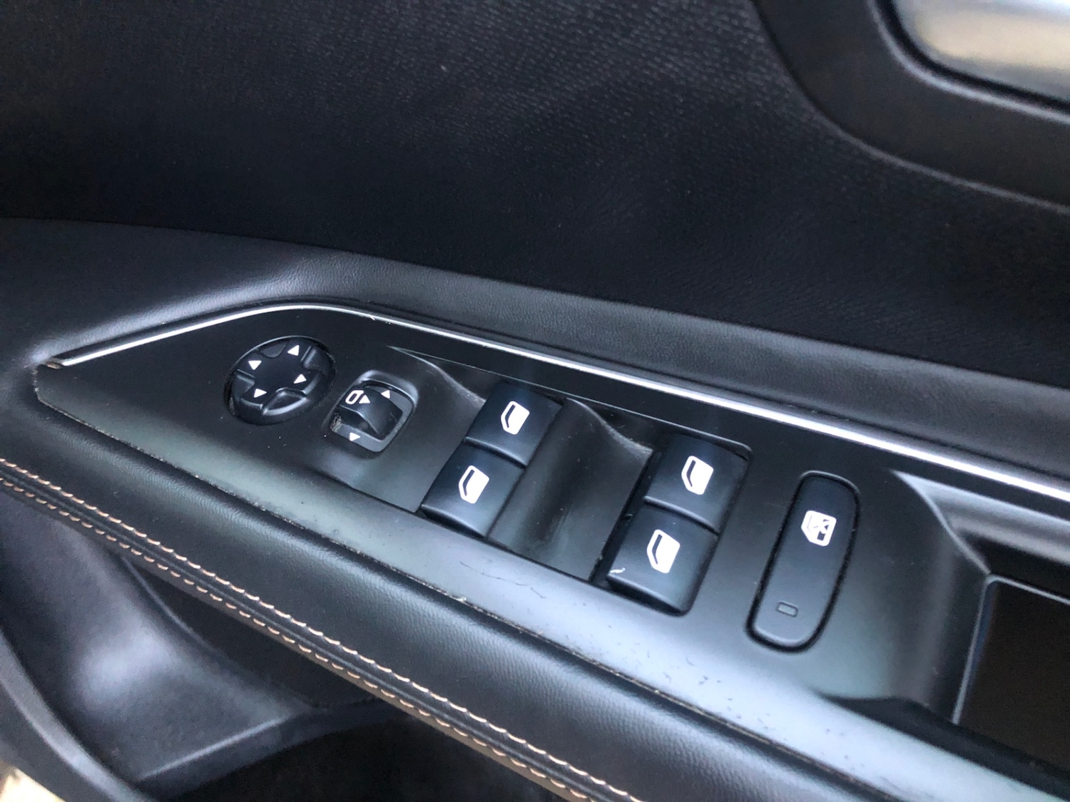 Used Peugeot 3008 2017 for sale - 76532524: Photo 30