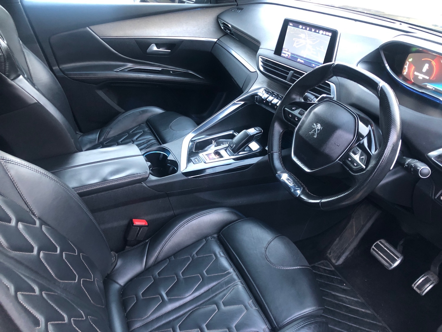 Used Peugeot 3008 2017 for sale - 76532524: Photo 8