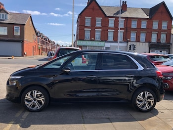Used Citroen C4 Picasso 2013 for sale - 76102601: Photo