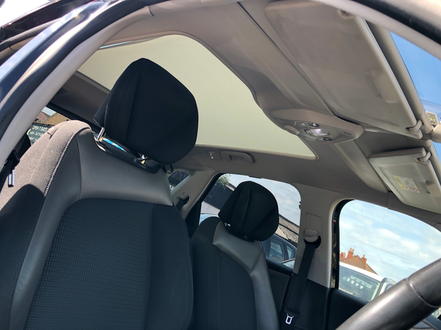 Used Citroen C4 Picasso 2013 for sale - 76102601: Photo 7