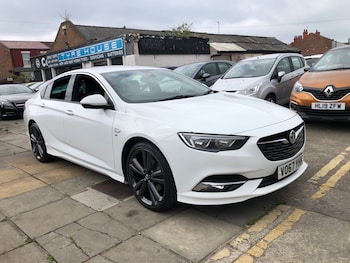 Used Vauxhall Insignia 2017 for sale - 76103979: Photo