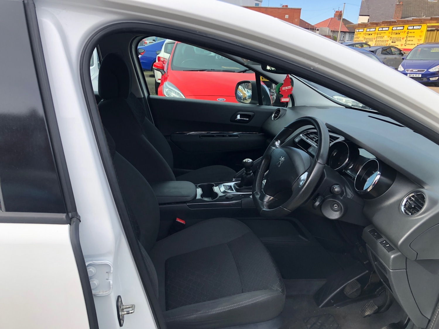 Used Peugeot 3008 2016 for sale - 77916080: Photo 10