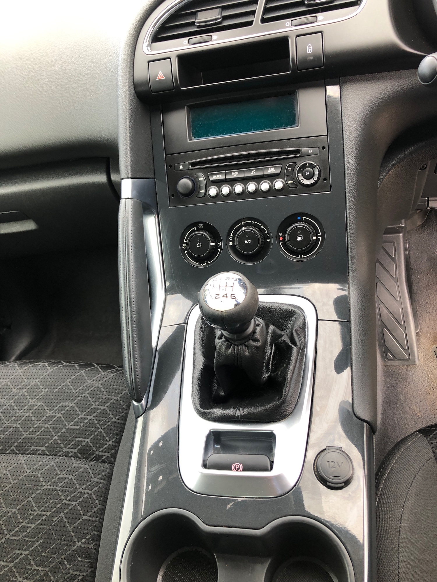 Used Peugeot 3008 2016 for sale - 77916080: Photo 15