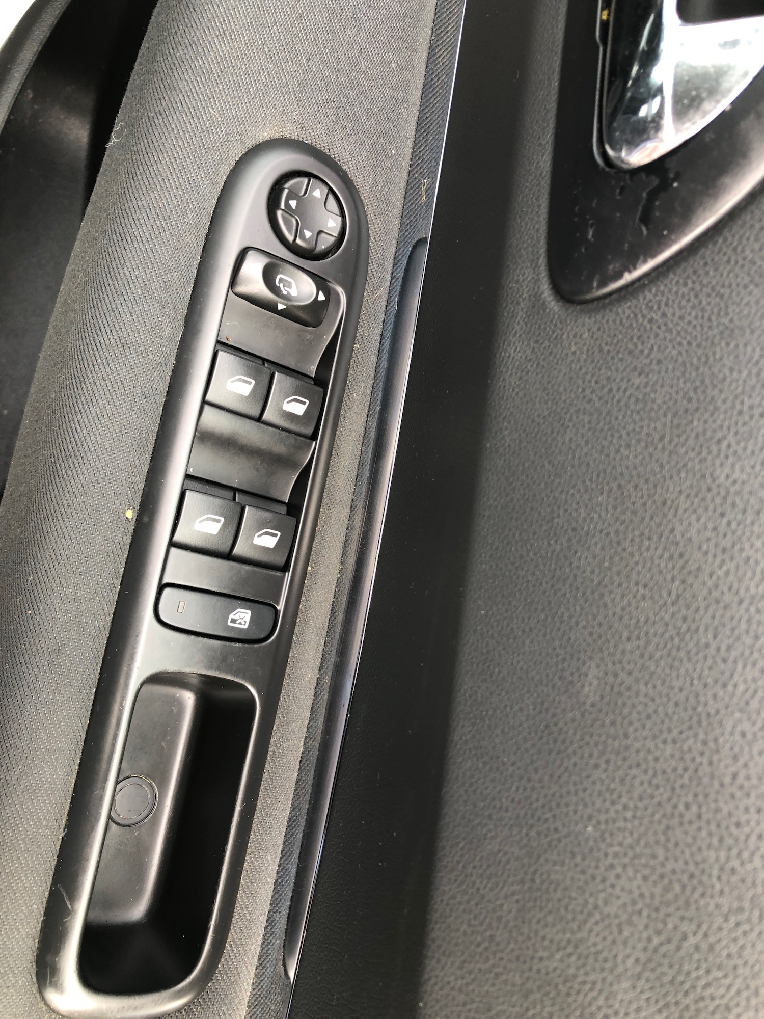 Used Peugeot 3008 2016 for sale - 77916080: Photo 16