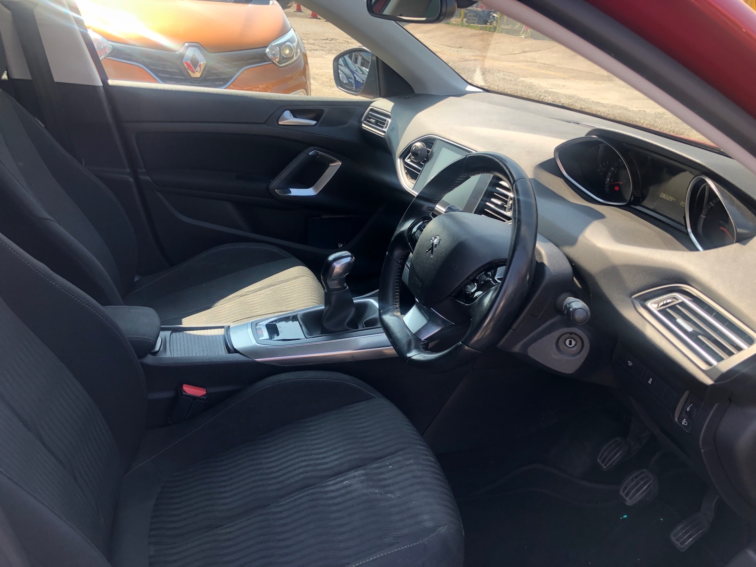 Used Peugeot 308 2014 for sale - 76807792: Photo 20