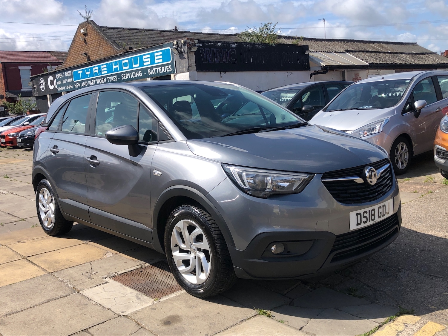 Used Vauxhall Crossland X 2018 for sale - 76103974: Photo 1