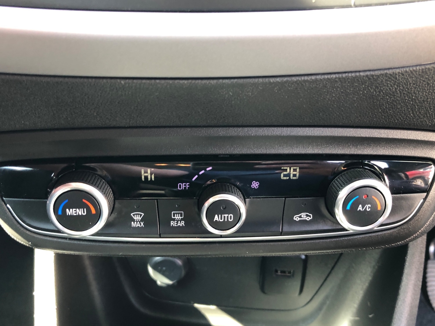 Used Vauxhall Crossland X 2018 for sale - 76103974: Photo 11