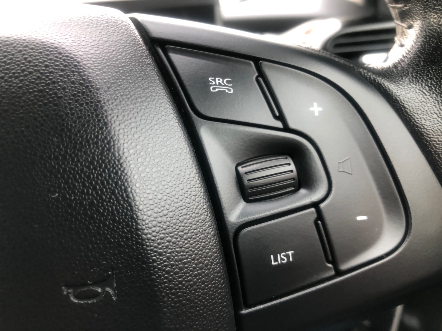 Used Citroen C4 Cactus 2015 for sale - 76490874: Photo 17