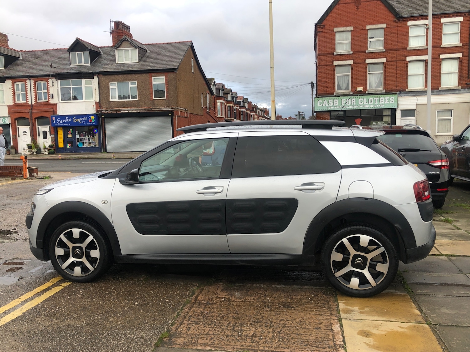 Used Citroen C4 Cactus 2015 for sale - 76490874: Photo 3