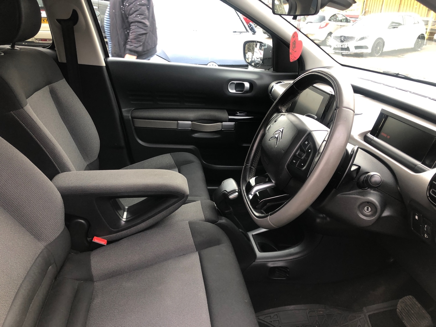 Used Citroen C4 Cactus 2015 for sale - 76490874: Photo 8