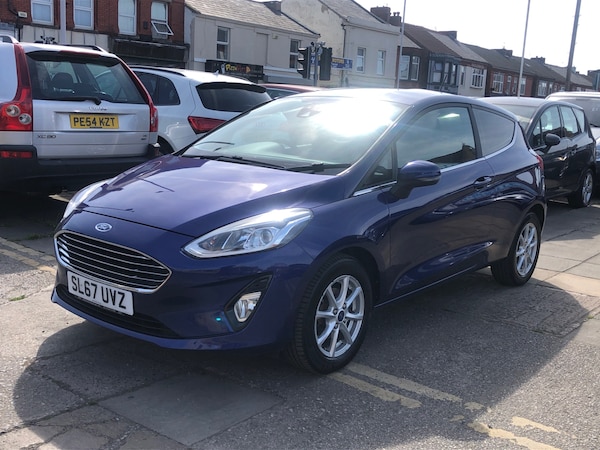 Used Ford Fiesta 2017 for sale - 76102629: Photo 3