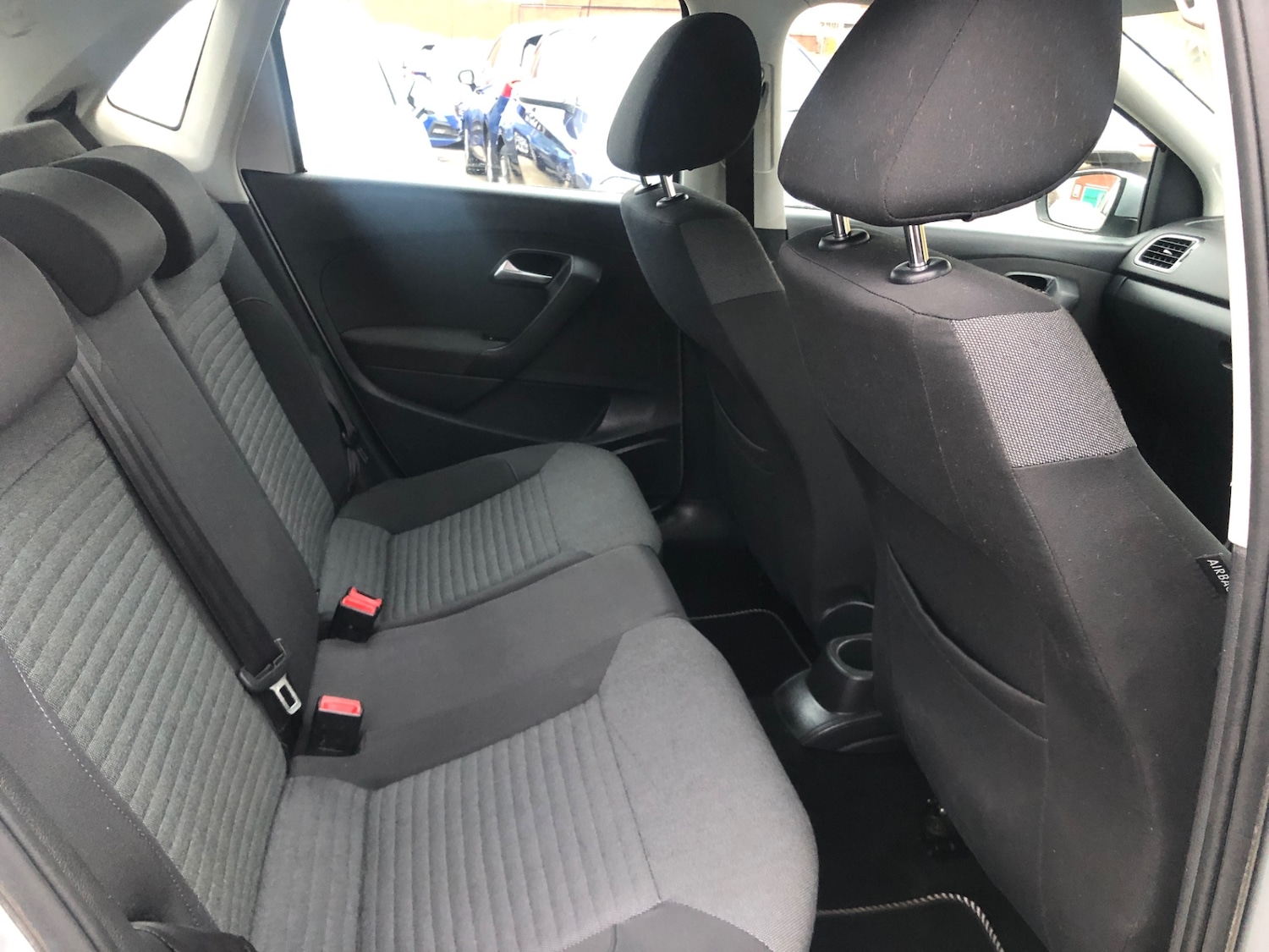 Used Volkswagen Polo 2010 for sale - 77618394: Photo 12