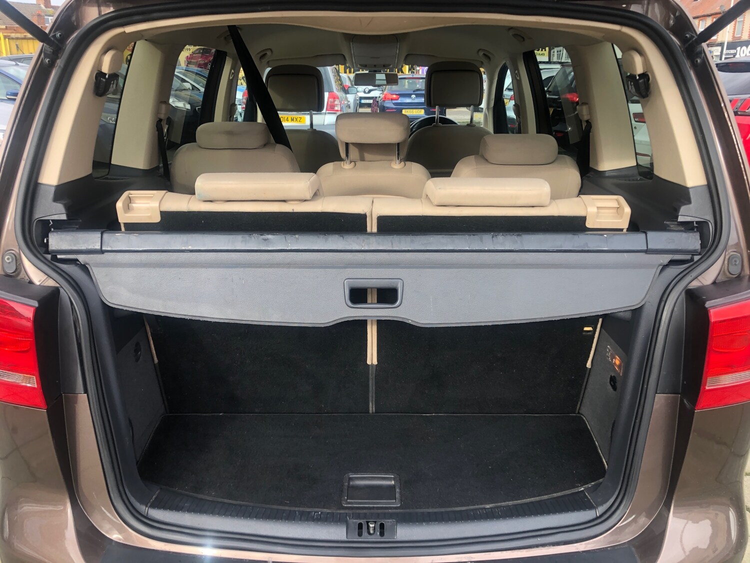 Used Volkswagen Touran 2012 for sale - 77487085: Photo 19