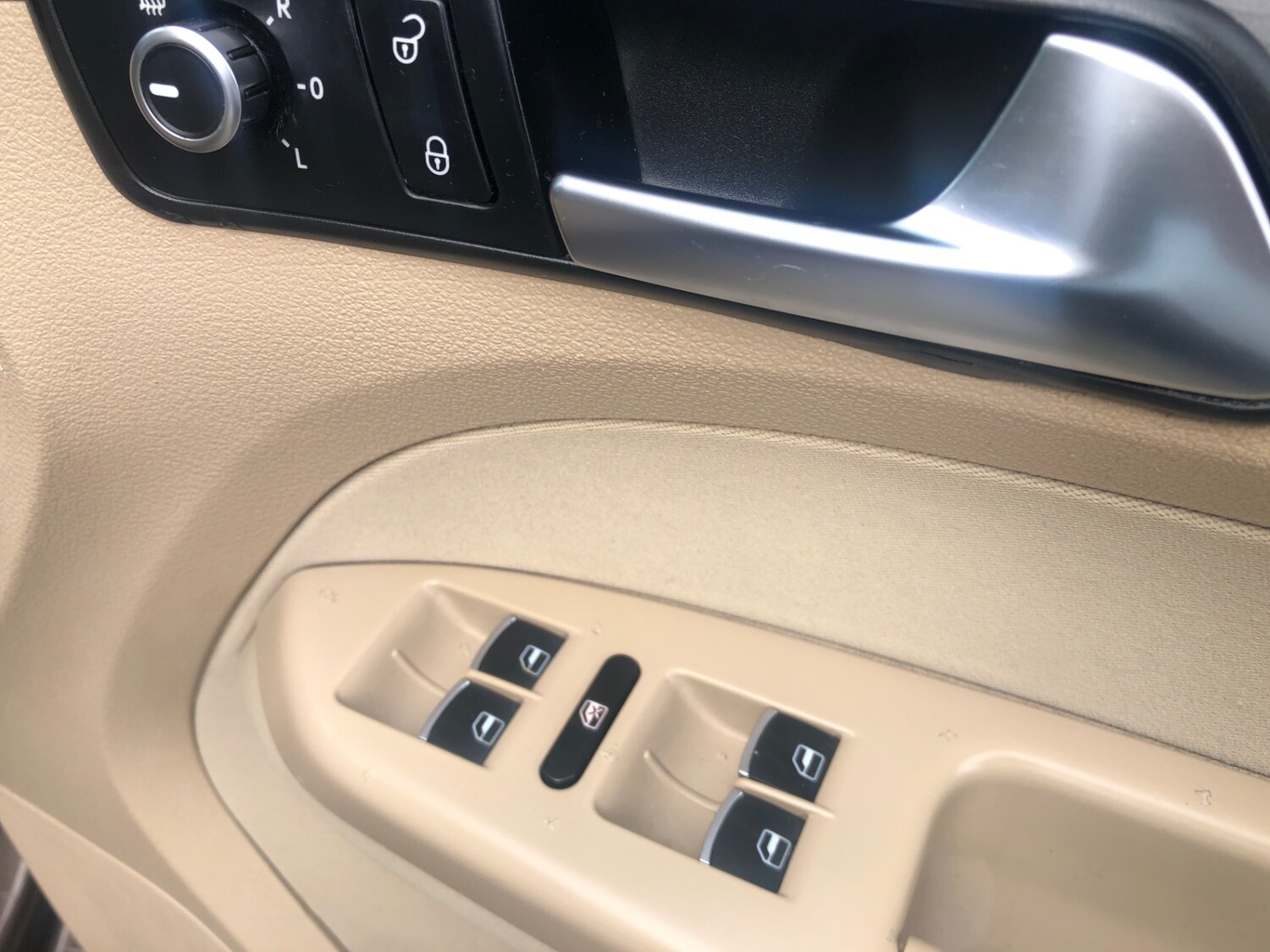 Used Volkswagen Touran 2012 for sale - 77487085: Photo 25