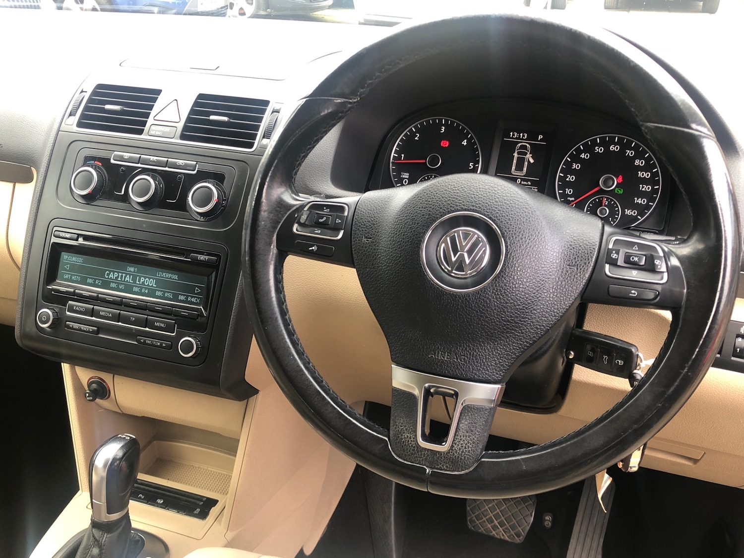 Used Volkswagen Touran 2012 for sale - 77487085: Photo 8