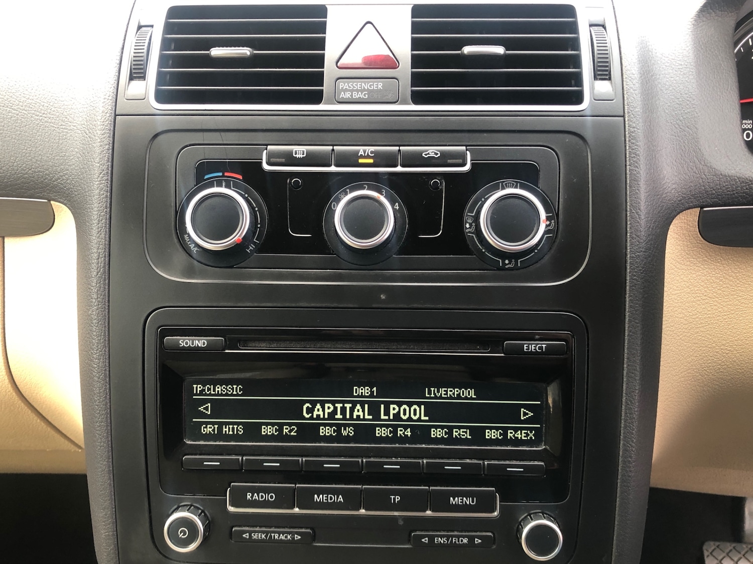 Used Volkswagen Touran 2012 for sale - 77487085: Photo 9