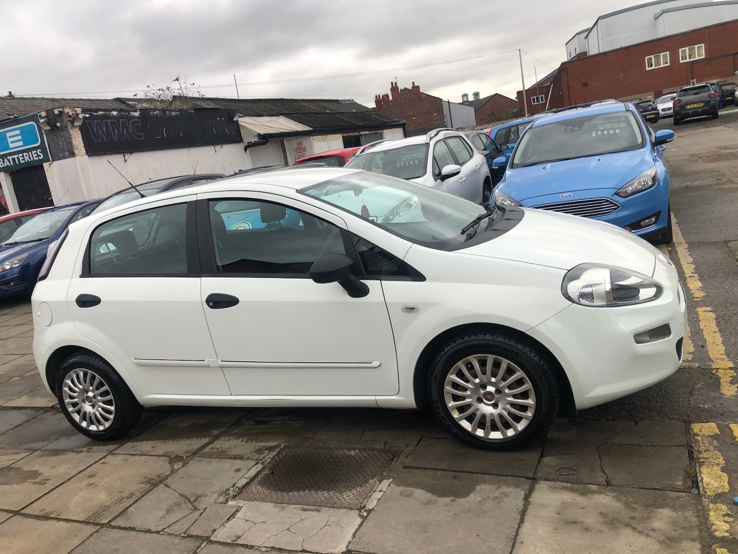 Used Fiat Punto 2012 for sale - 77297116: Photo 12