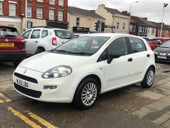 Used Fiat Punto 2012 for sale - 77297116: Photo