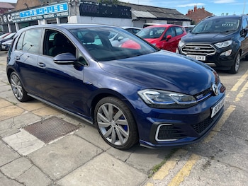 Used Volkswagen Golf 2018 for sale - 78656830: Photo