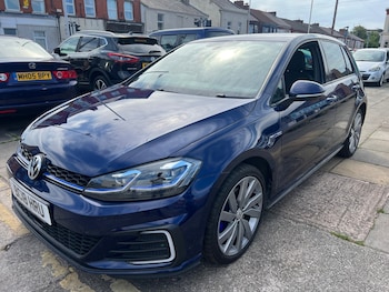 Used Volkswagen Golf 2018 for sale - 78656830: Photo