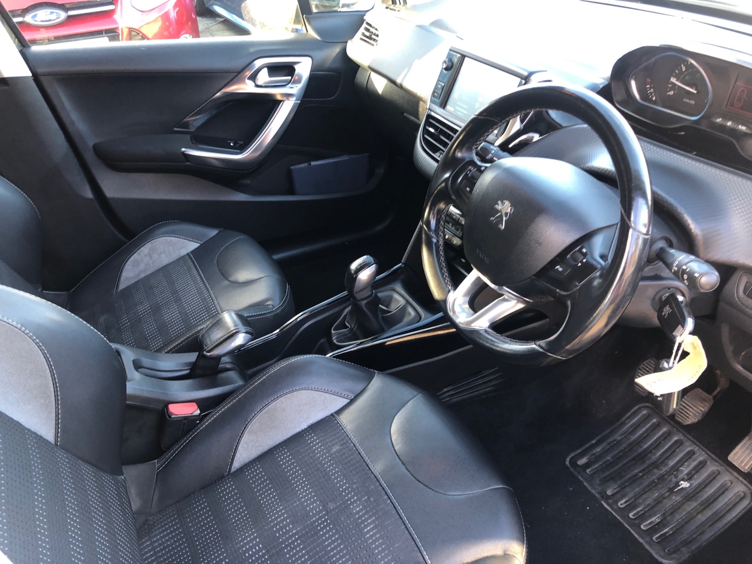 Used Peugeot 2008 2017 for sale - 77045796: Photo 7