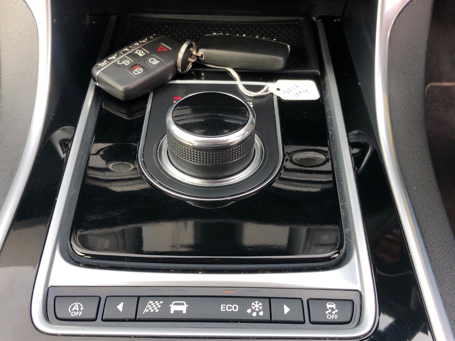 Used Jaguar XE 2017 for sale - 76102834: Photo 12