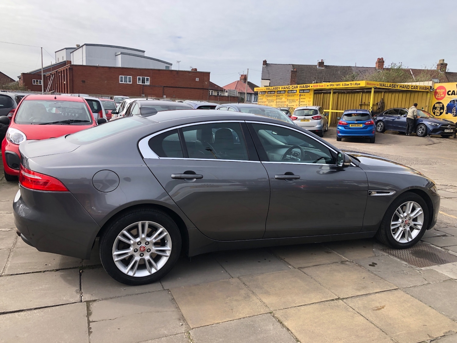 Used Jaguar XE 2017 for sale - 76102834: Photo 15