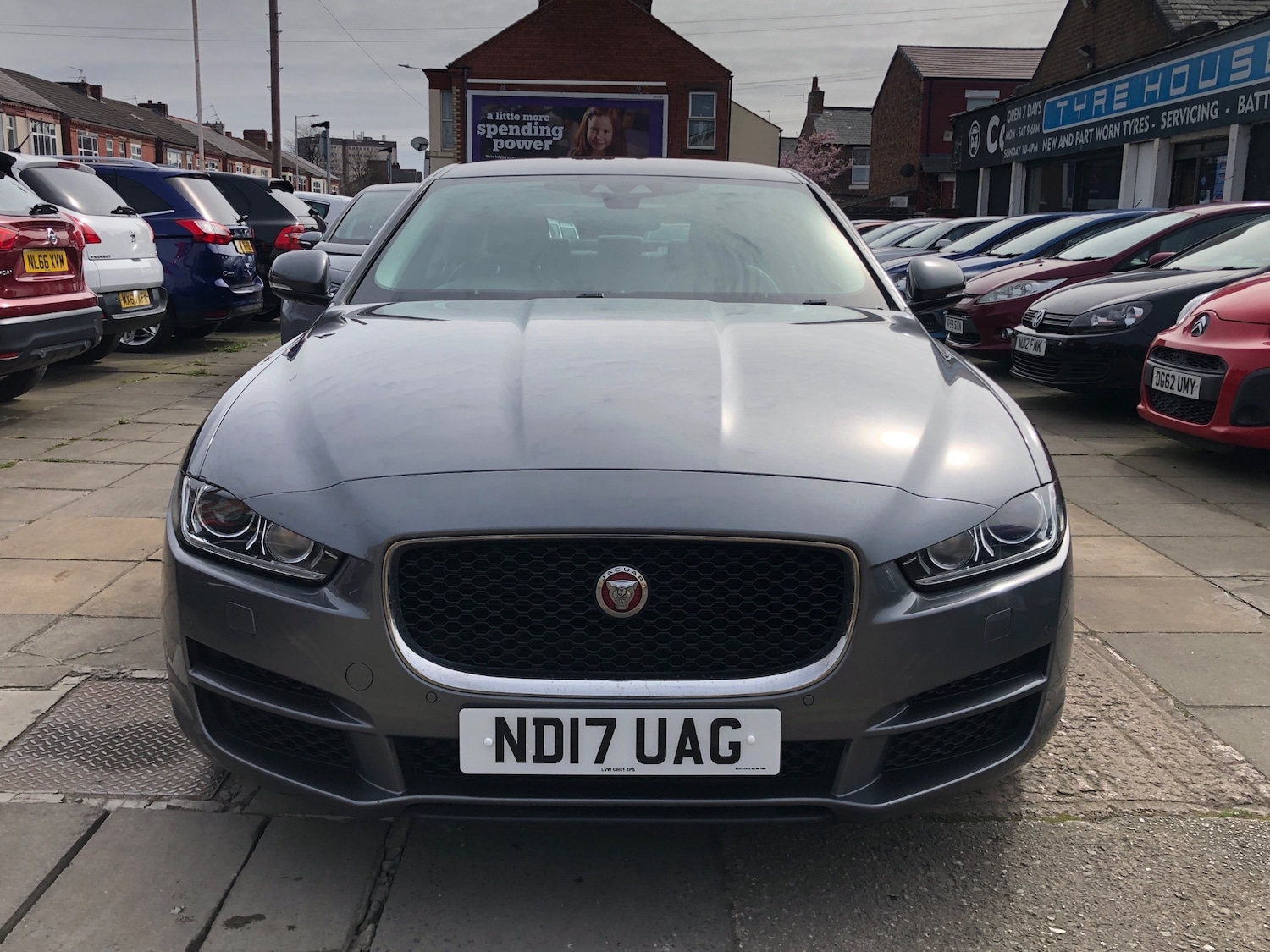 Used Jaguar XE 2017 for sale - 76102834: Photo 2