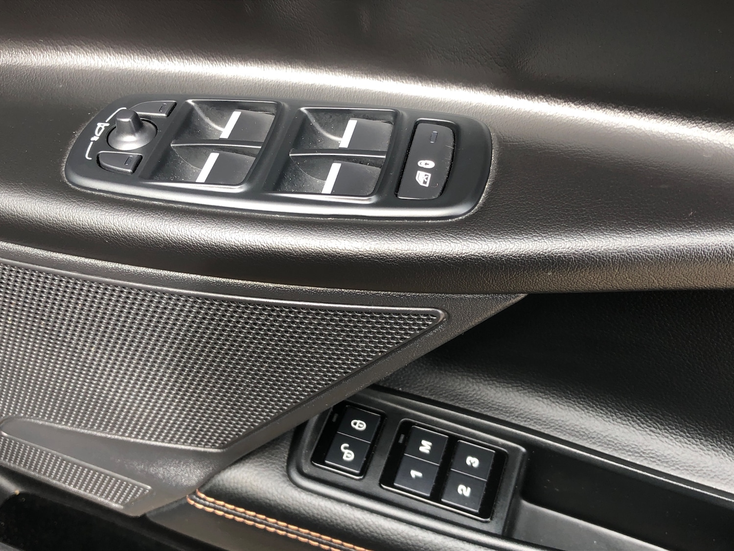 Used Jaguar XE 2017 for sale - 76102834: Photo 32