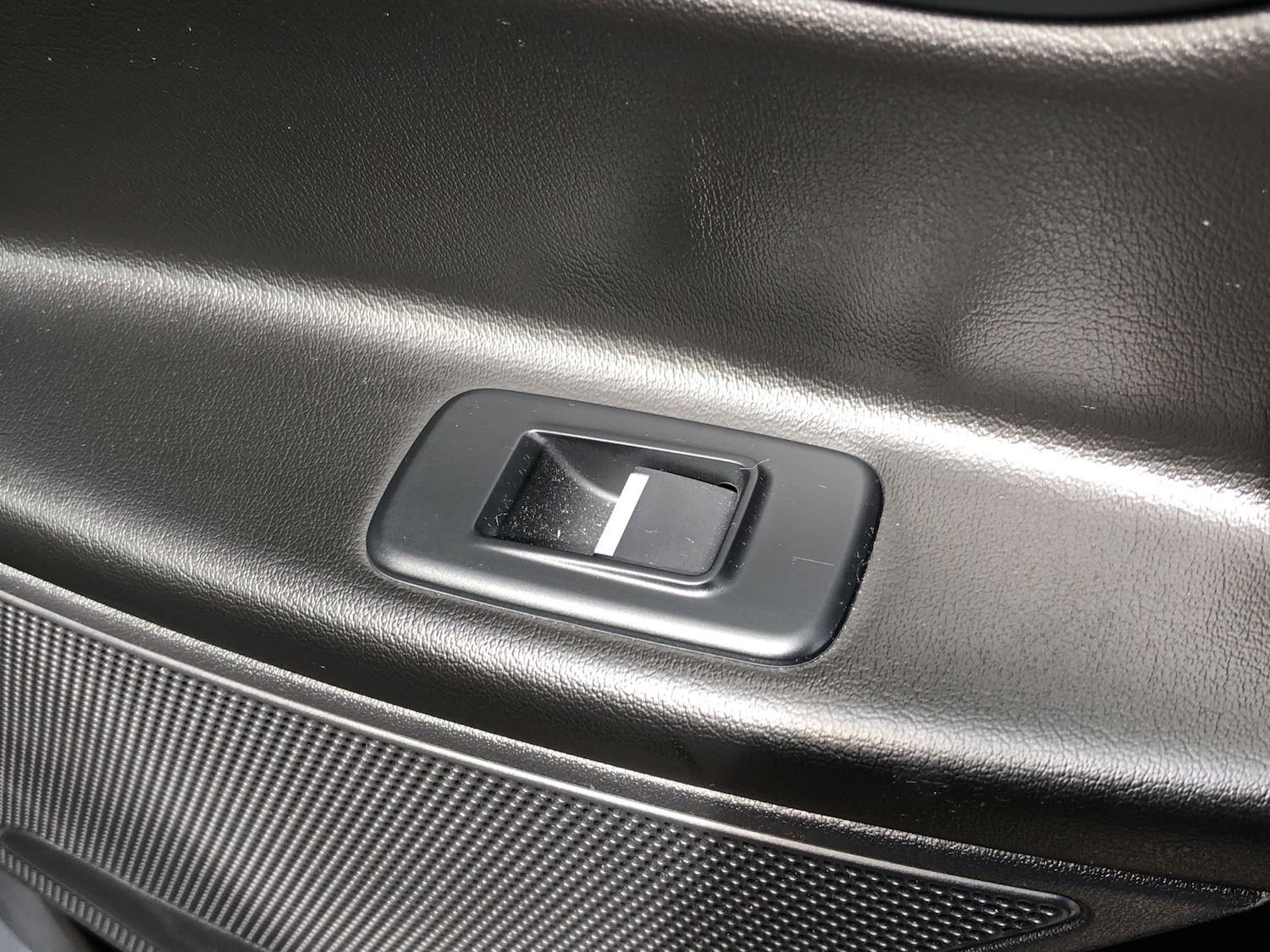 Used Jaguar XE 2017 for sale - 76102834: Photo 33