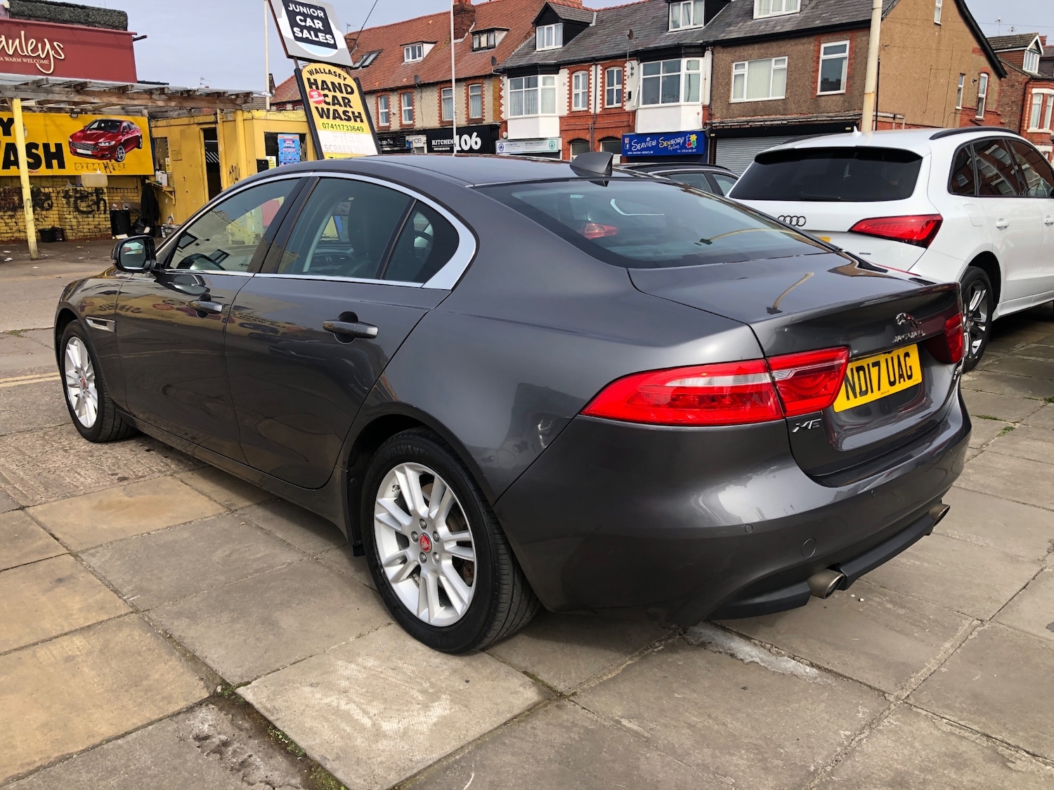 Used Jaguar XE 2017 for sale - 76102834: Photo 5