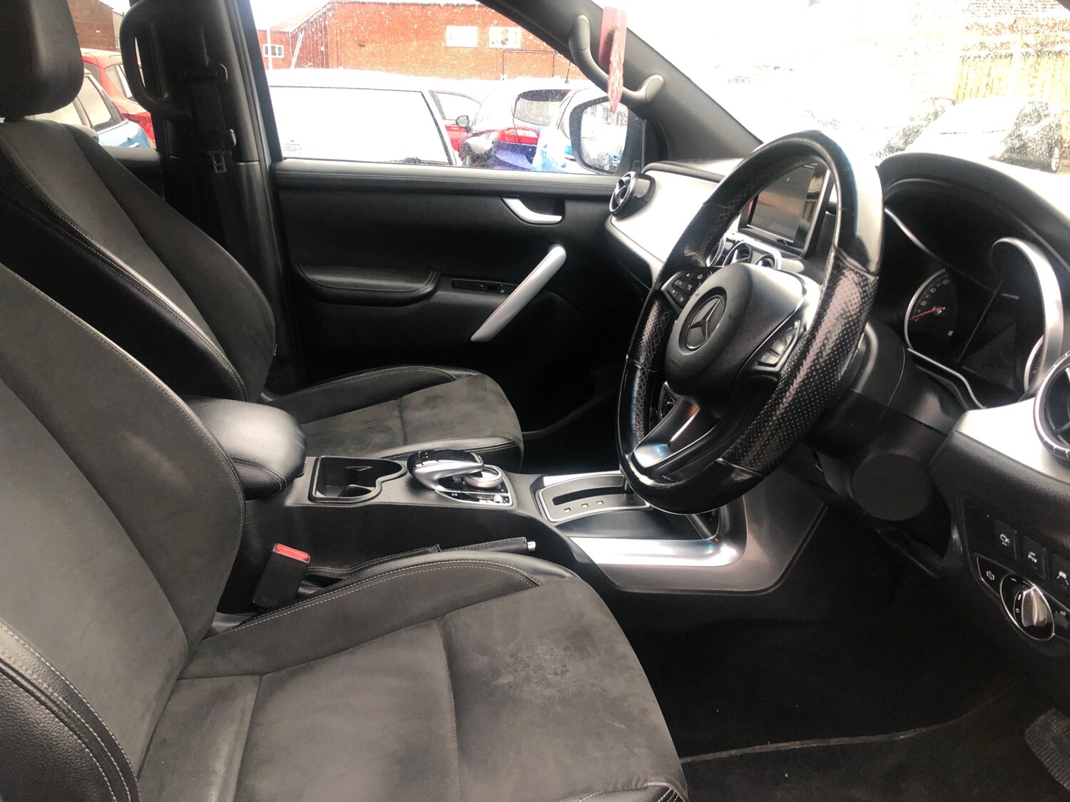 Used Mercedes-Benz X Class 2018 for sale - 77349950: Photo 8