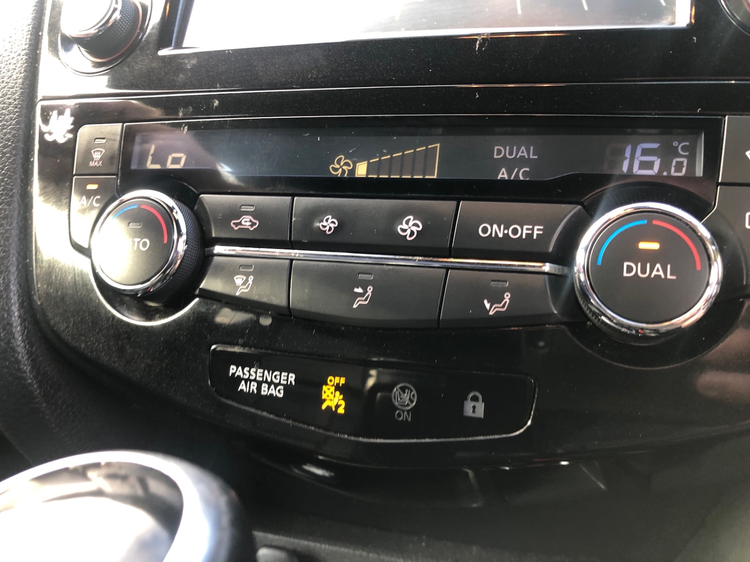 Used Nissan Qashqai 2017 for sale - 76320630: Photo 13