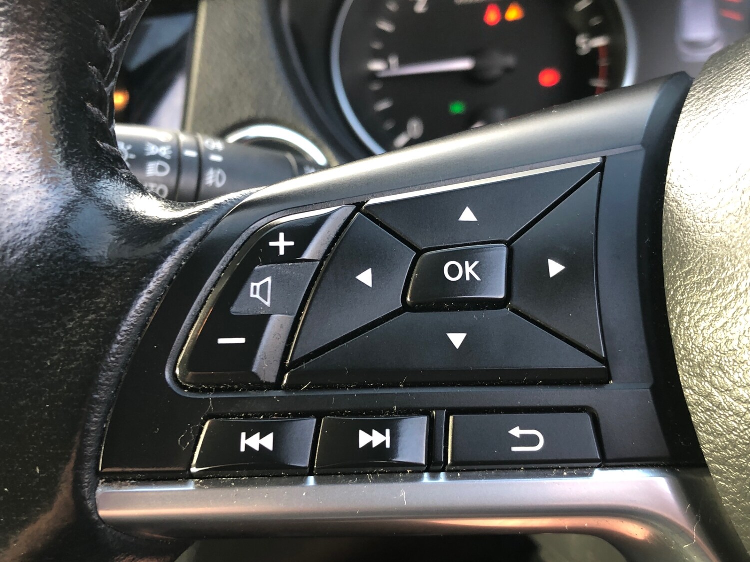 Used Nissan Qashqai 2017 for sale - 76320630: Photo 27