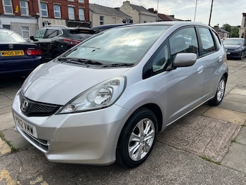 Used Honda Jazz 2012 for sale - 79098257: Photo