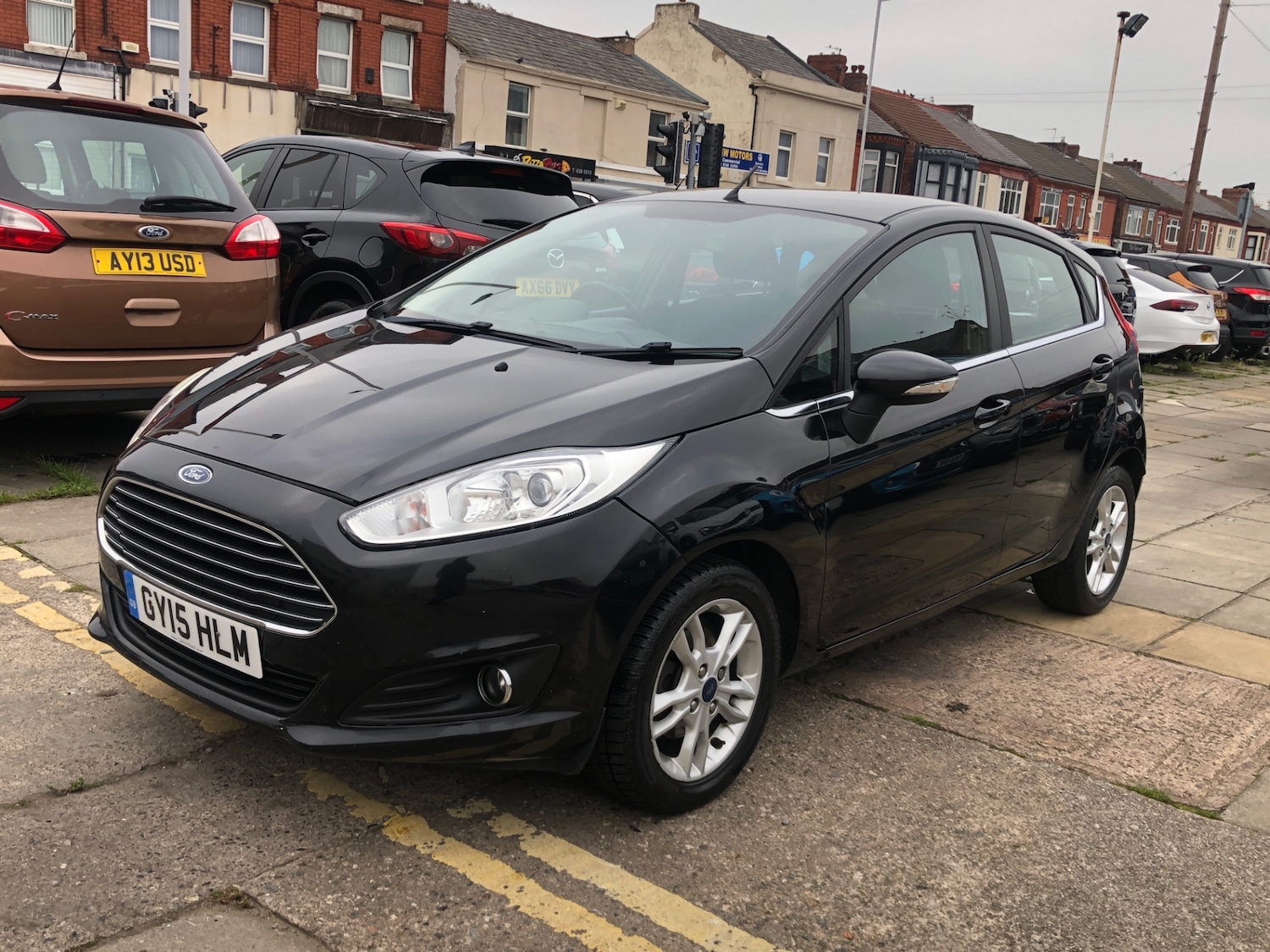 Used Ford Fiesta 2015 for sale - 76275969: Photo 3