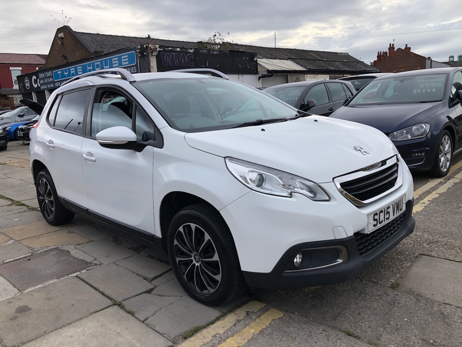 Used Peugeot 2008 2015 for sale - 76220646: Photo 1