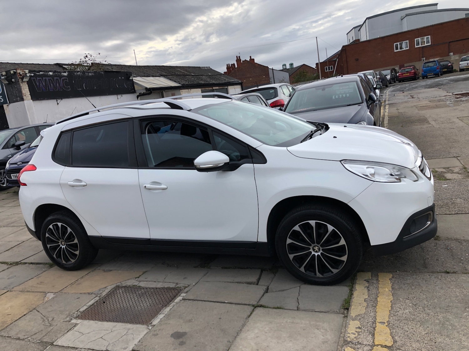 Used Peugeot 2008 2015 for sale - 76220646: Photo 17
