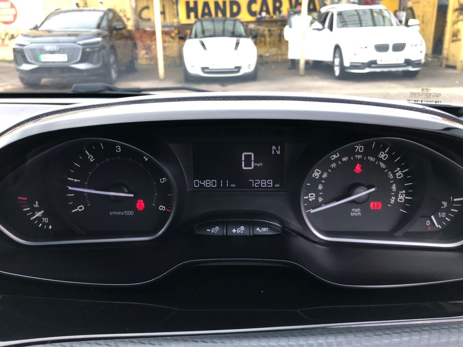 Used Peugeot 2008 2015 for sale - 76220646: Photo 22