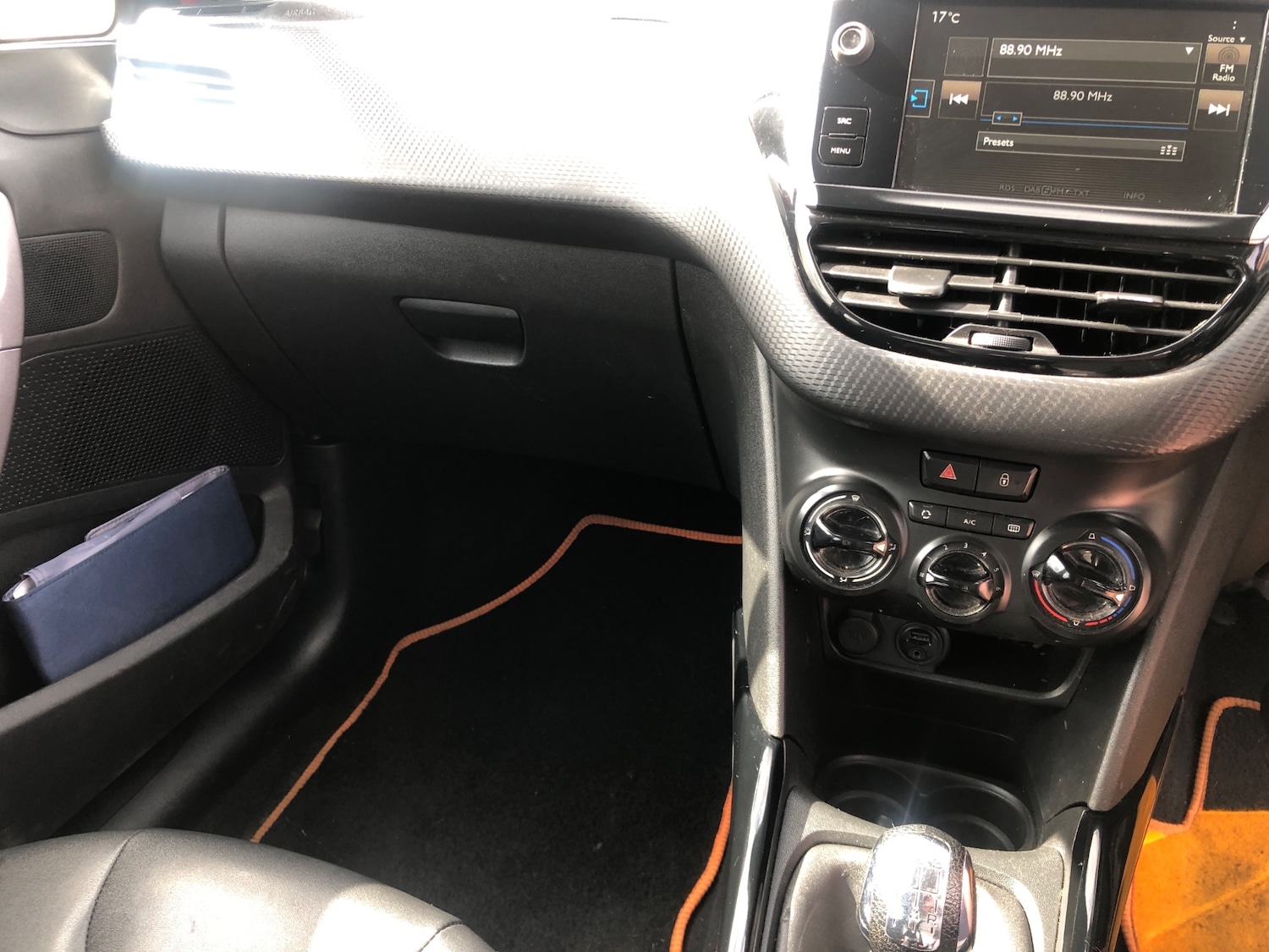 Used Peugeot 2008 2015 for sale - 77567378: Photo 15