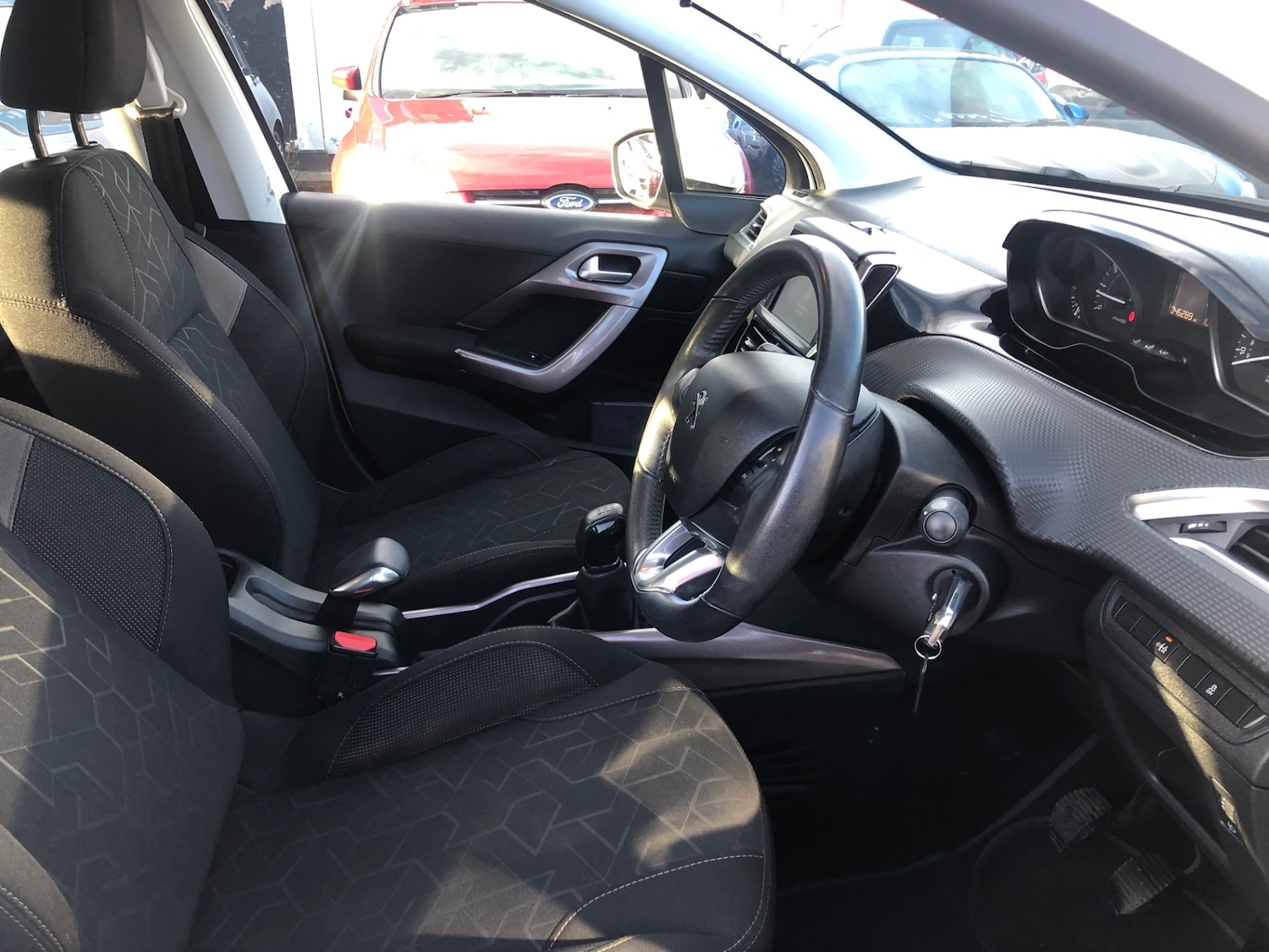 Used Peugeot 2008 2016 for sale - 77045802: Photo 16