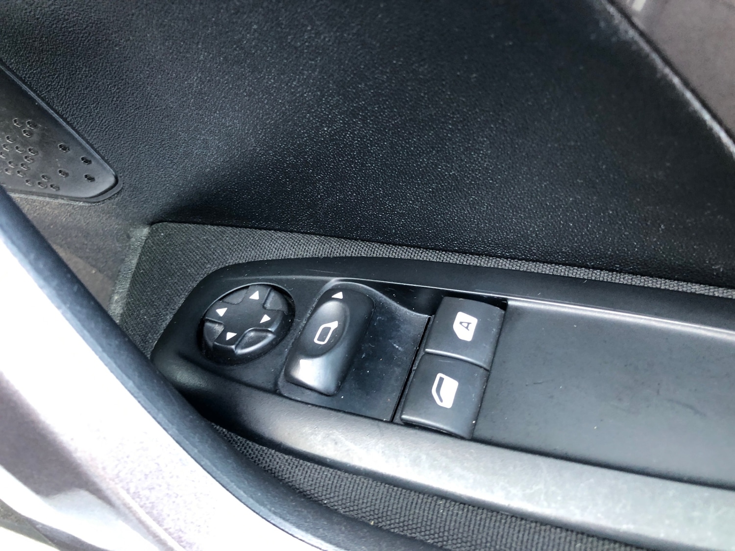 Used Peugeot 2008 2016 for sale - 77045802: Photo 17