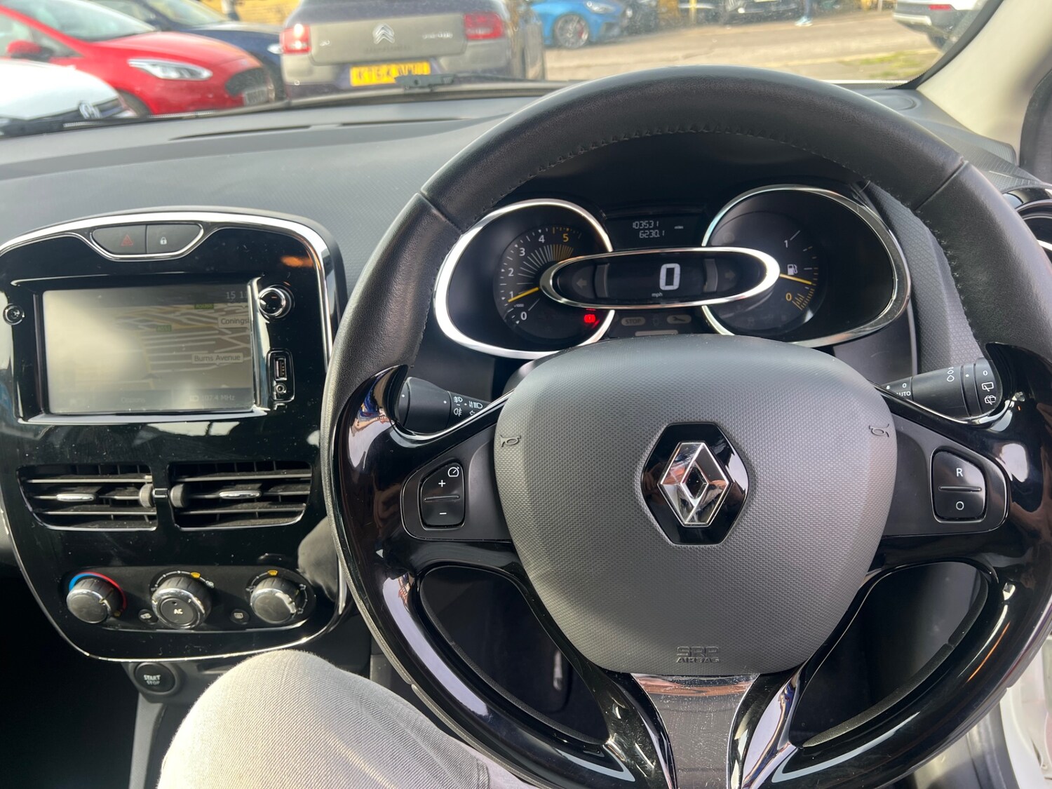 Used Renault Clio 2014 for sale - 77998473: Photo 16